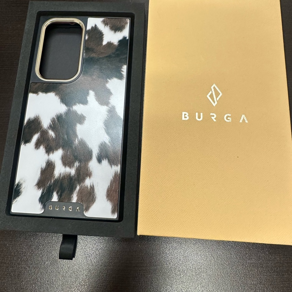 Burga Cow Pattern Phone Case - Black, White, and Brown   Galaxy S22 Ultra